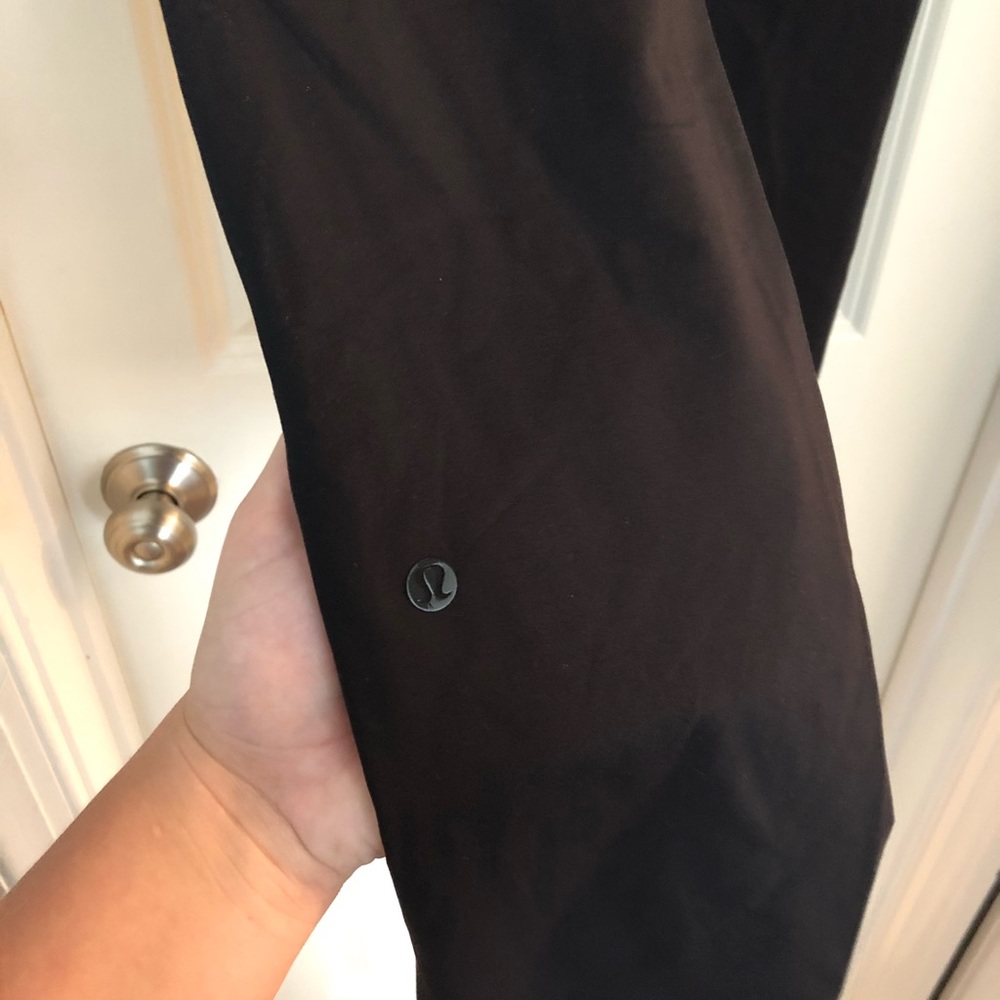 Lululemon joggers with pockets - Picture 2 of 4
